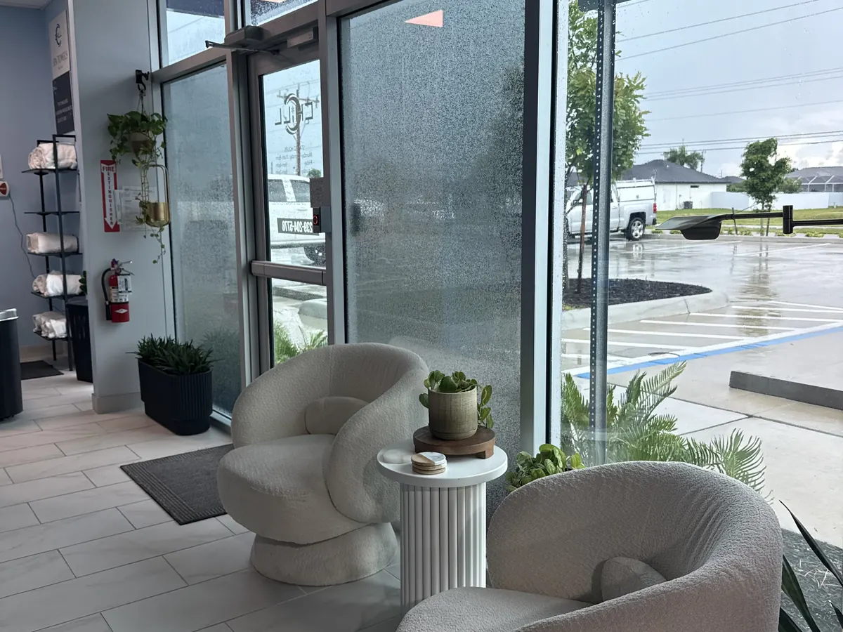 CHILL lobby seating by the storefront glass