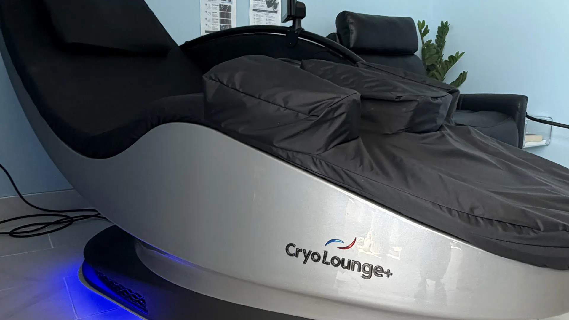 CryoLounge chair with blue underglow at CHILL on Chiquita