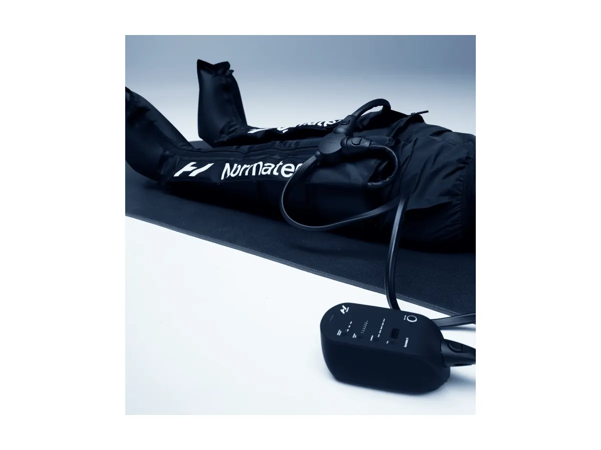 Normatec 3 leg compression sleeves and controller